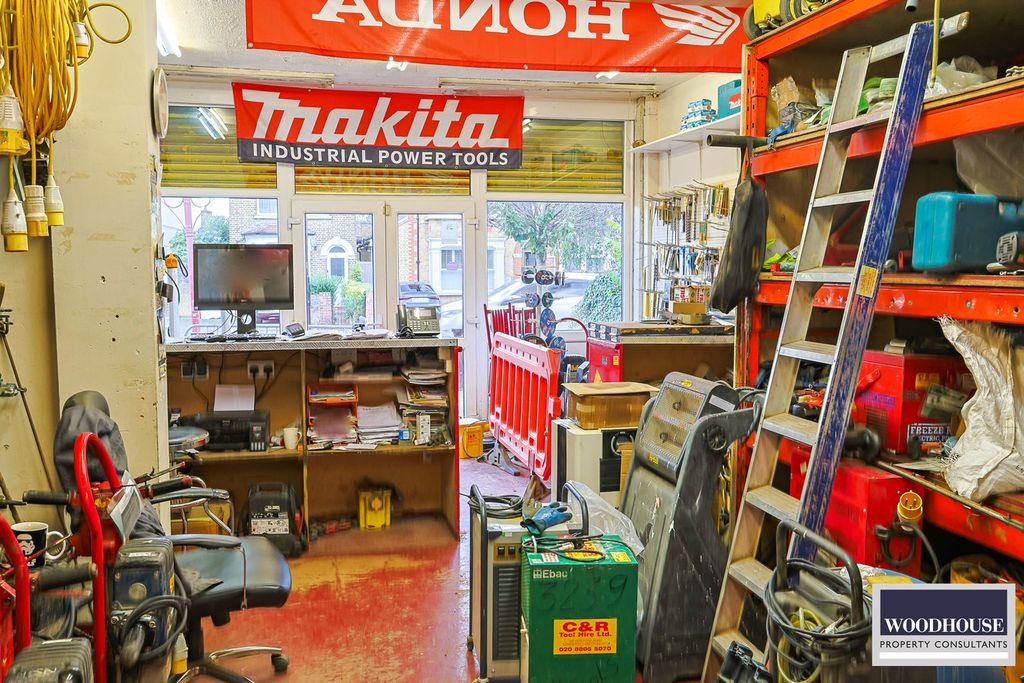 Property photo 3 of 9