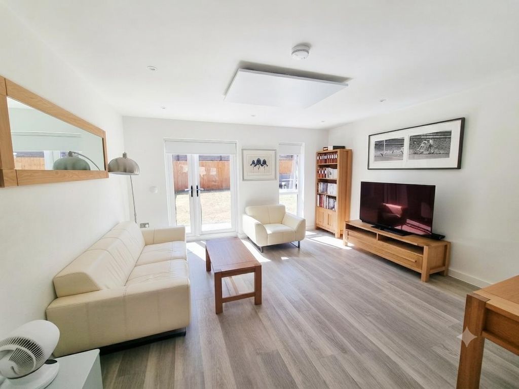 Property photo 3 of 16 Living Room