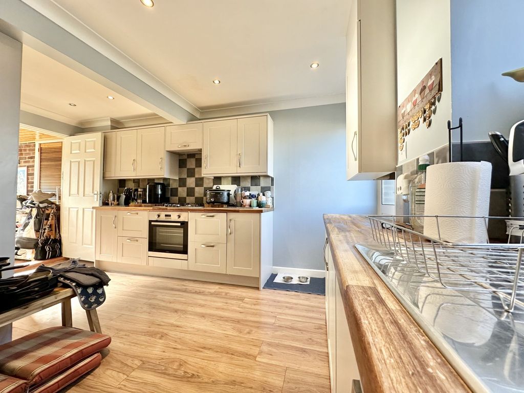 Property photo 3 of 19 Picture No. 05