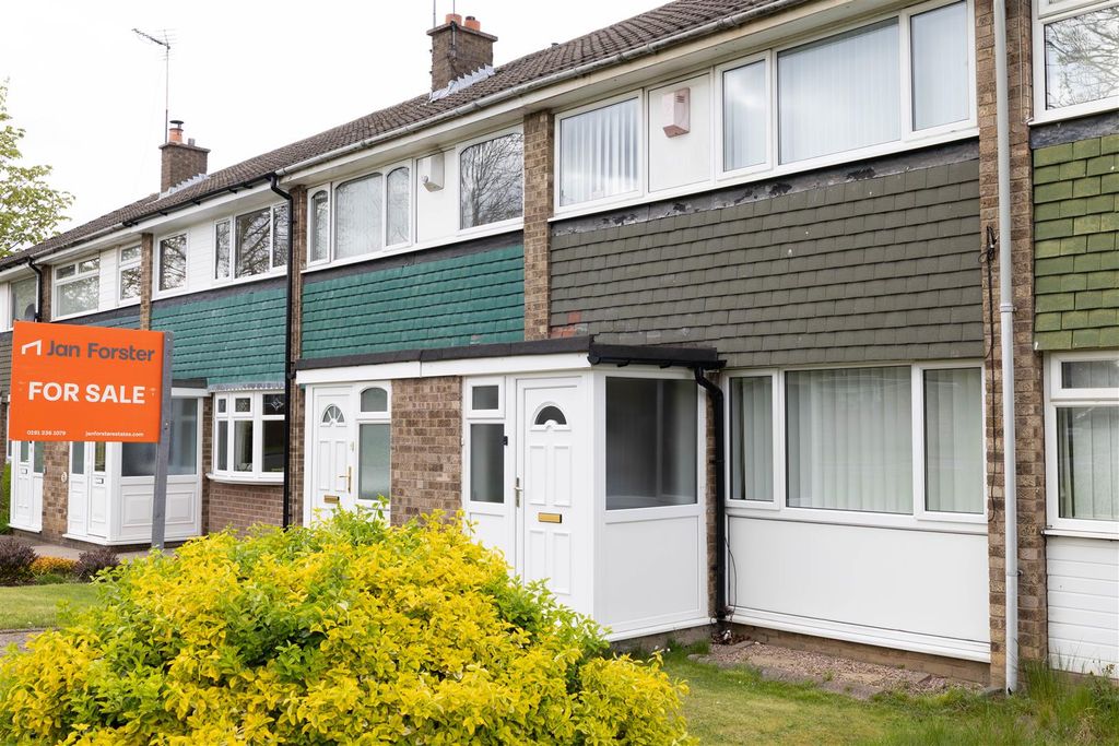 Property photo 1 of 11 Front External