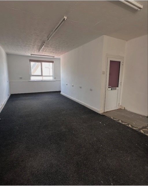Property photo 2 of 3