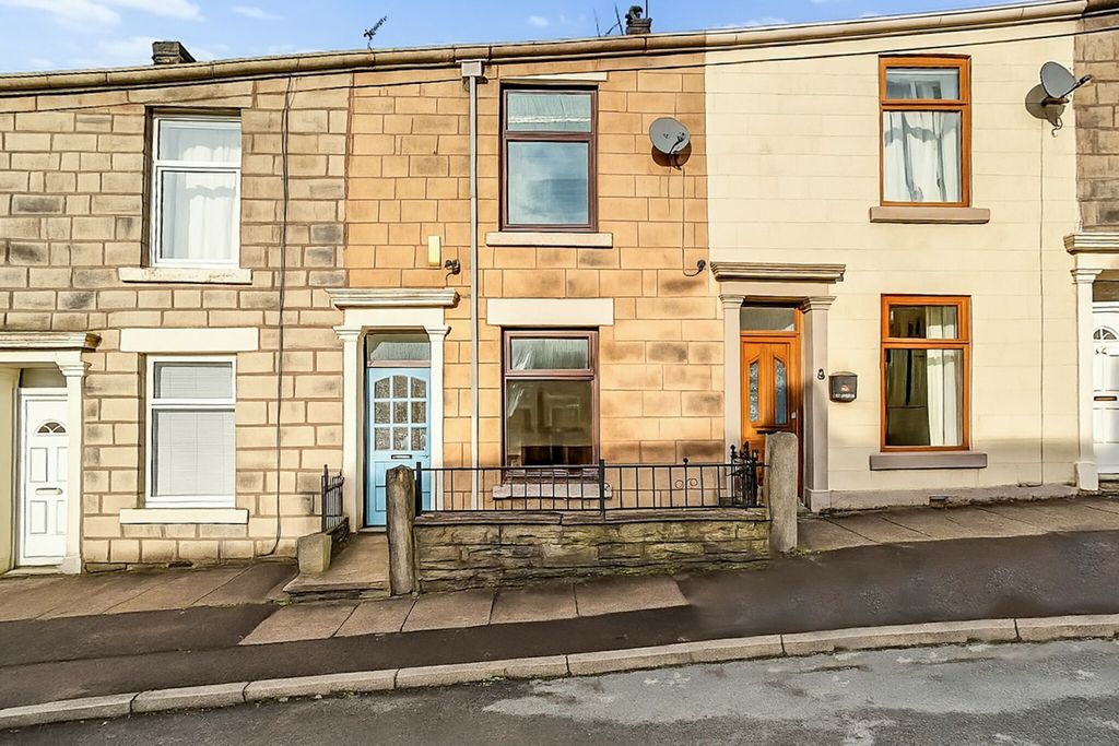 Property photo 3 of 14