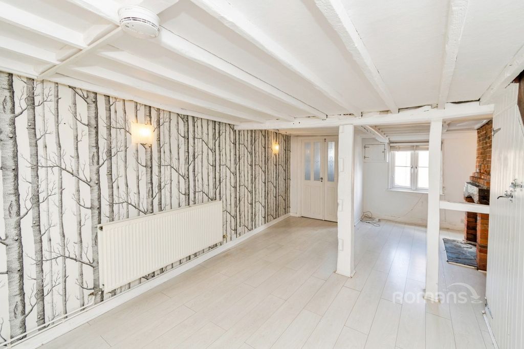 Property photo 3 of 11 Pbox-Img.Jpg