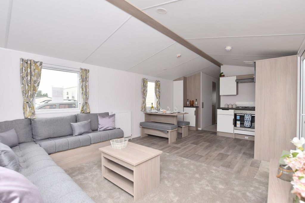 Property photo 2 of 15 Dsc_0101.Jpg