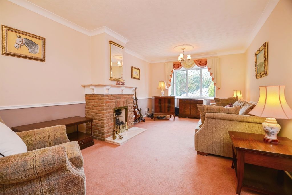 Property photo 3 of 17