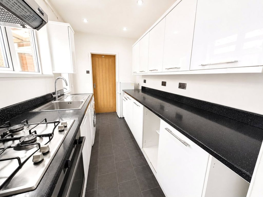 Property photo 2 of 9 Picture No. 07