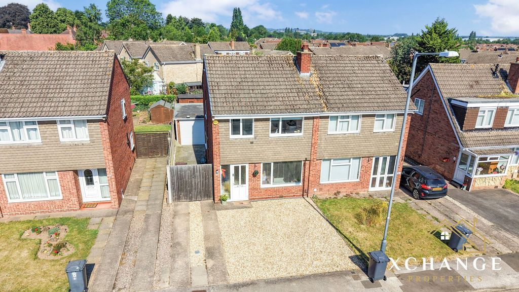 Property photo 1 of 32