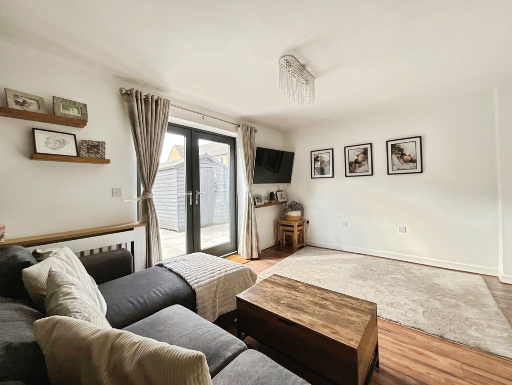 Property photo 3 of 15 794Fb87A-63-46Ea-B669-6C6Bdef8D66A-529-0000001Eacb84Fa0