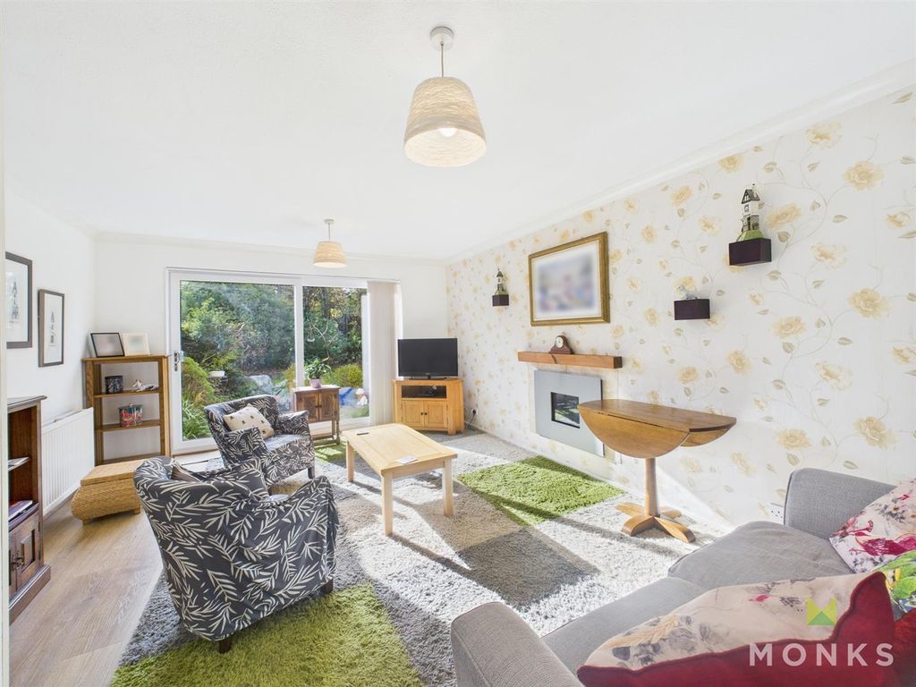 Property photo 3 of 15 Cam01520G0-Pr0291-Still003.Jpg