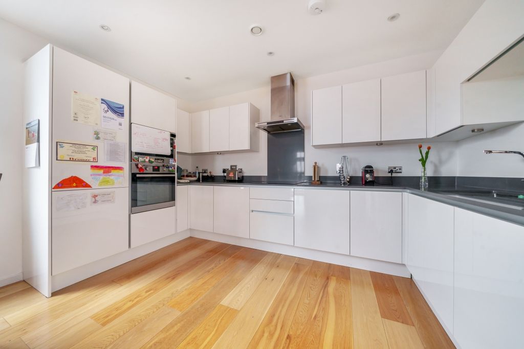 Property photo 1 of 6 954564 (2)