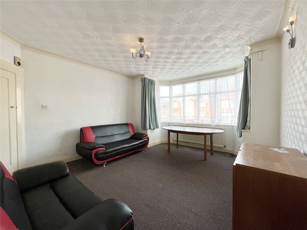 Property photo 3 of 15 Picture No. 23