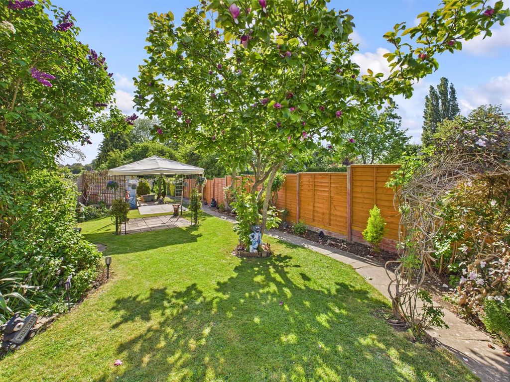 Property photo 3 of 25