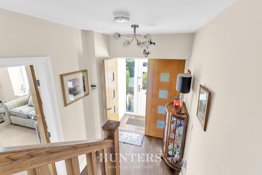 Property photo 2 of 26 Hallway