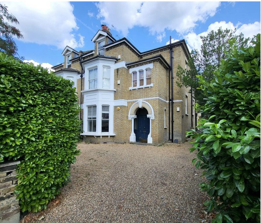 Property photo 1 of 11
