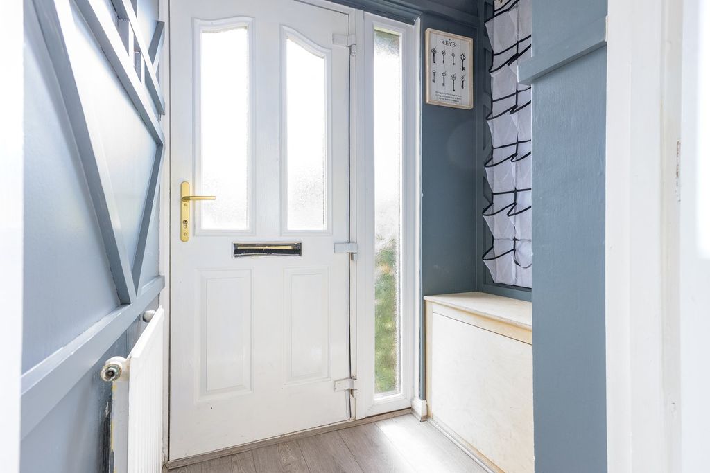 Property photo 2 of 22