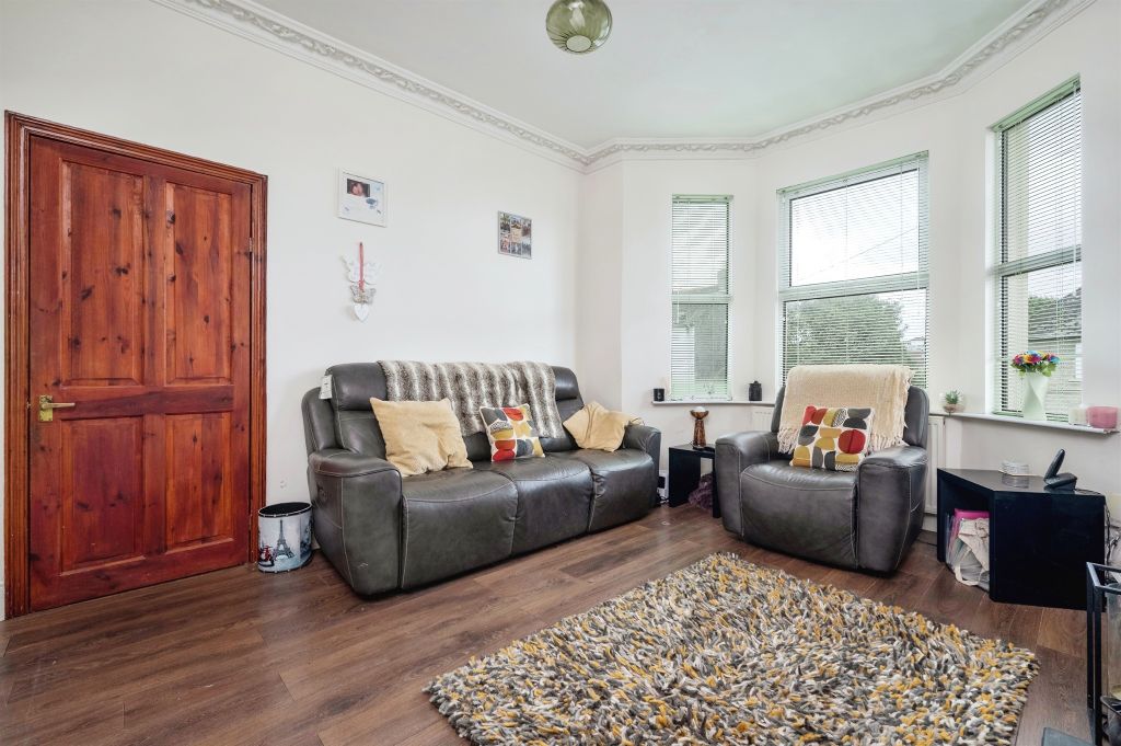 Property photo 3 of 18