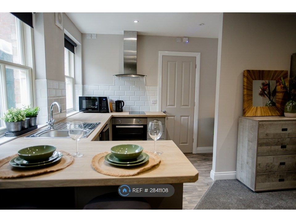 Property photo 2 of 19 Studio