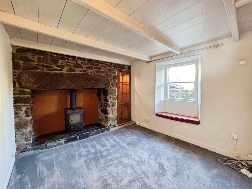 Property photo 2 of 18 4877656