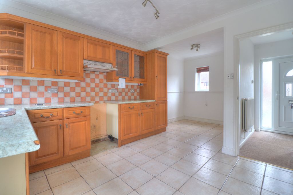Property photo 2 of 13 Kitchen/Diner