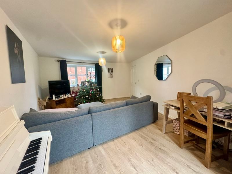 Property photo 3 of 18 Photo 2