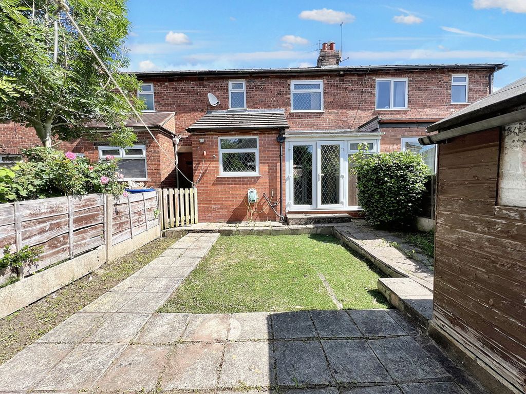 Property photo 1 of 17