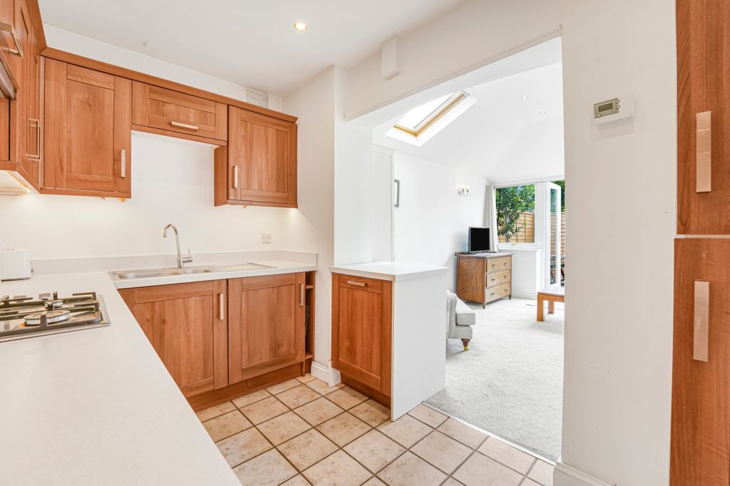 Property photo 3 of 14