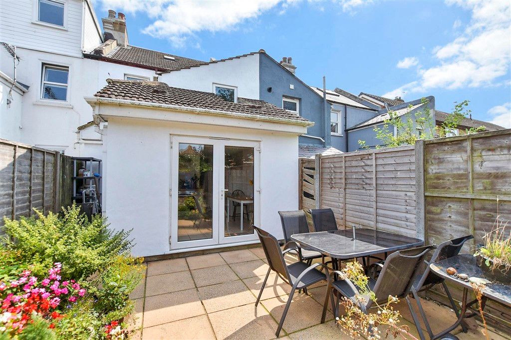 Property photo 3 of 10 Patio / Decking