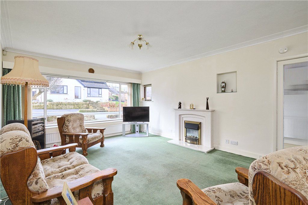 Property photo 2 of 22 Sitting Room