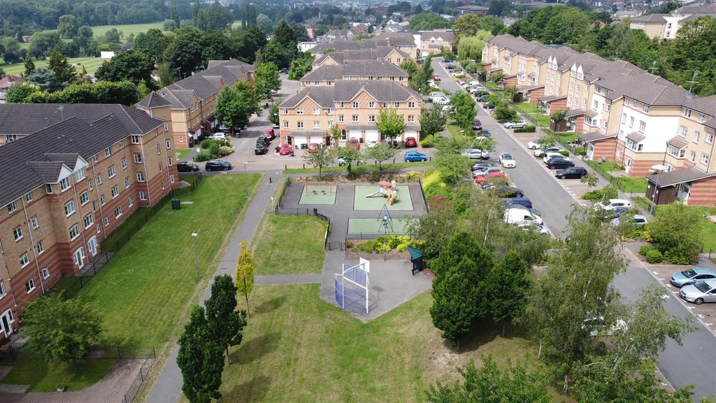 Property photo 1 of 7 Complex