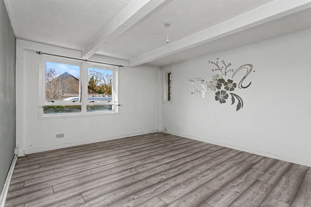 Property photo 2 of 12 Property Image 2