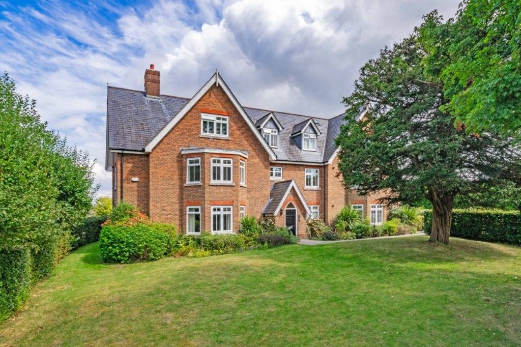 Property photo 1 of 13 Frontsummer