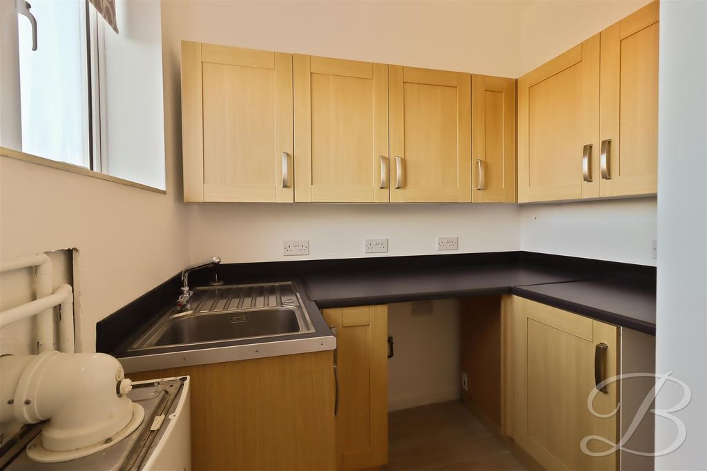 Property photo 3 of 19 Img_5899_1.Jpg