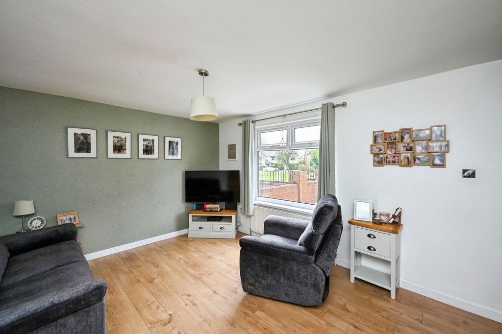 Property photo 2 of 16 Pbox-Img.Jpg