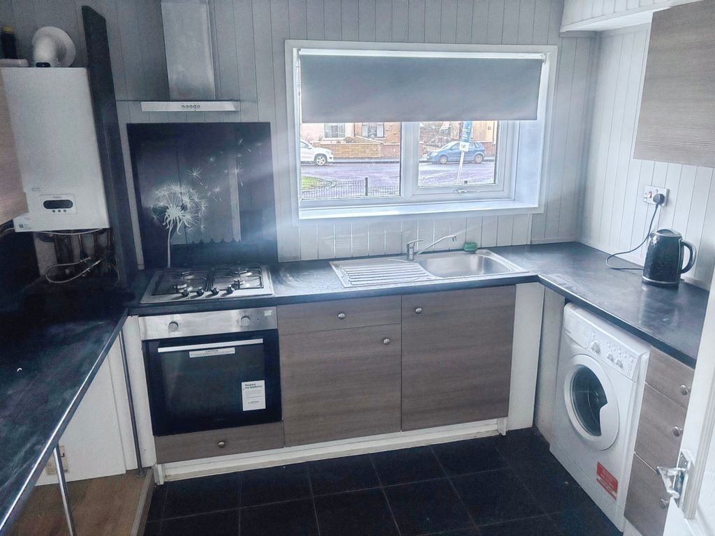 Property photo 2 of 8 556698Cb-Img_4671