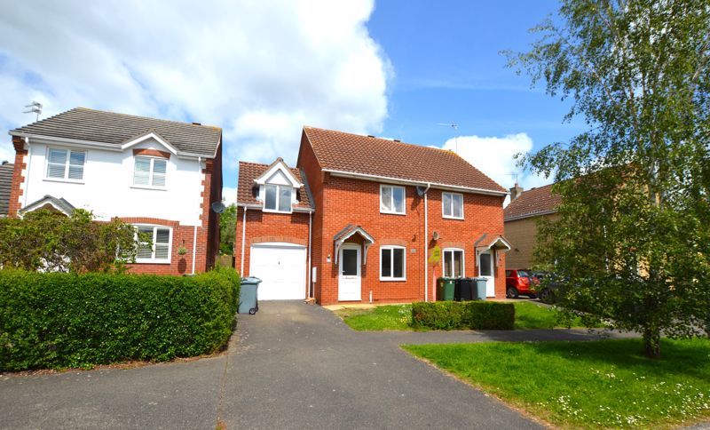 Property photo 1 of 8 Photo 8