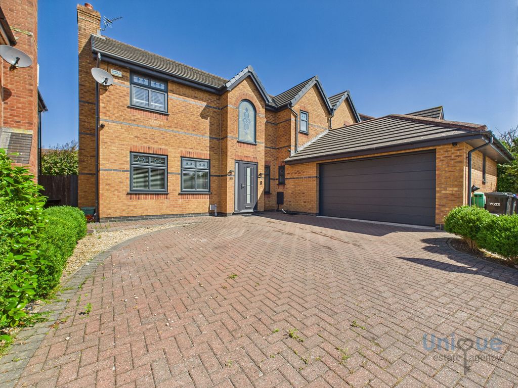 Property photo 1 of 38