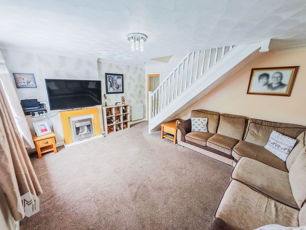 Property photo 2 of 27