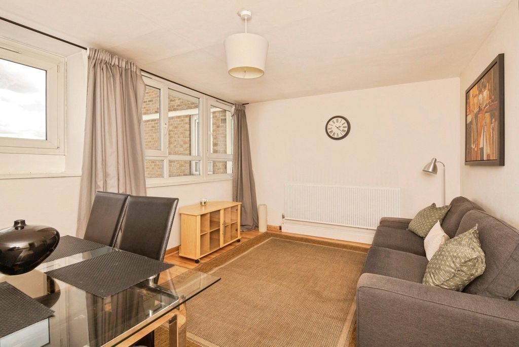 Property photo 3 of 17 Picture No. 22