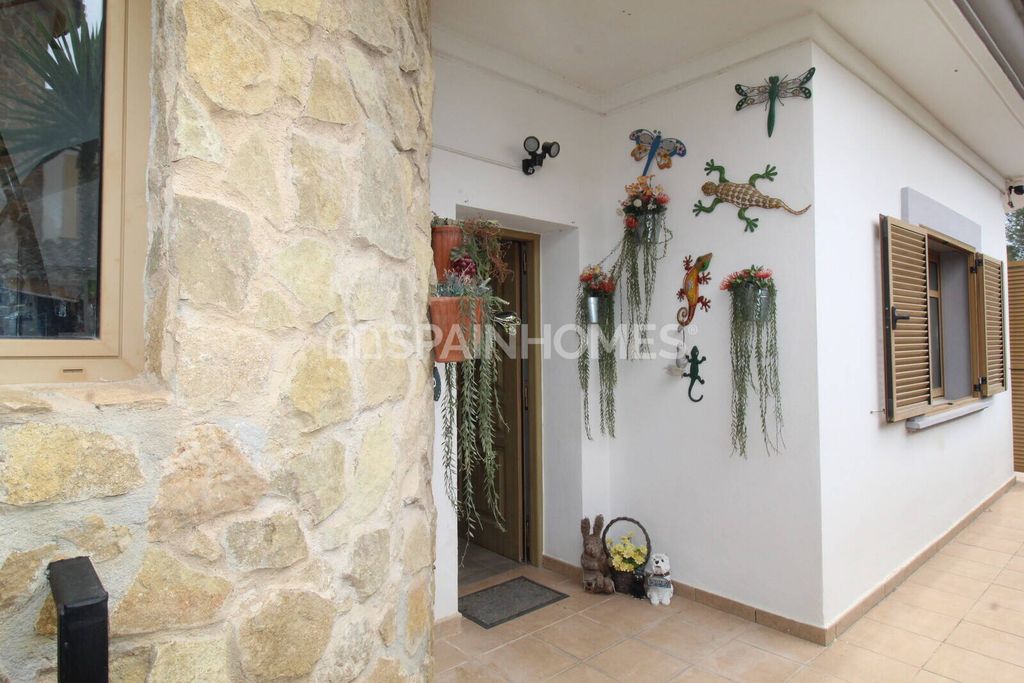 Property photo 1 of 35