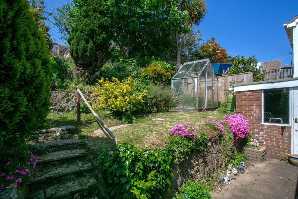 Property photo 2 of 14 Garden