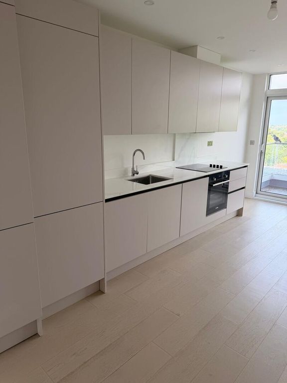 Property photo 2 of 14 Kitchen