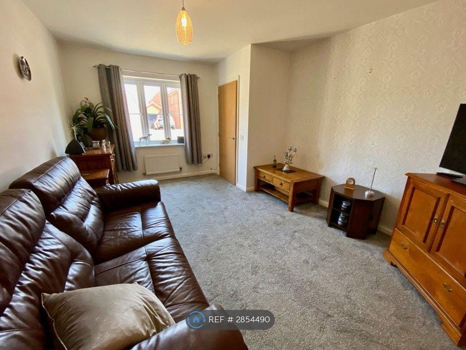 Property photo 2 of 11 Lounge