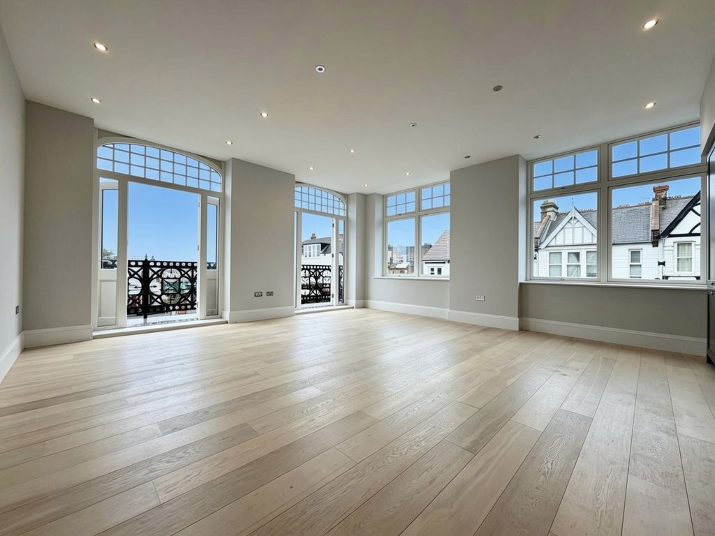 Property photo 2 of 12 Gallery