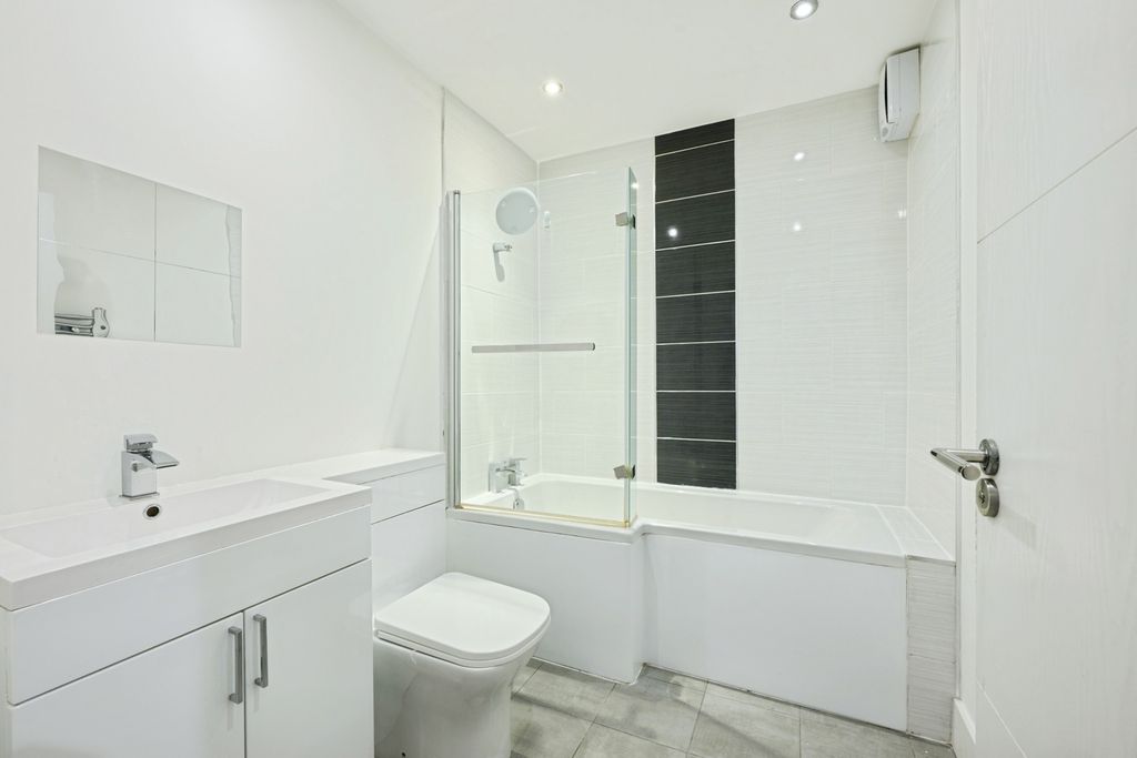 Property photo 2 of 10 Pbox-Img.Jpg