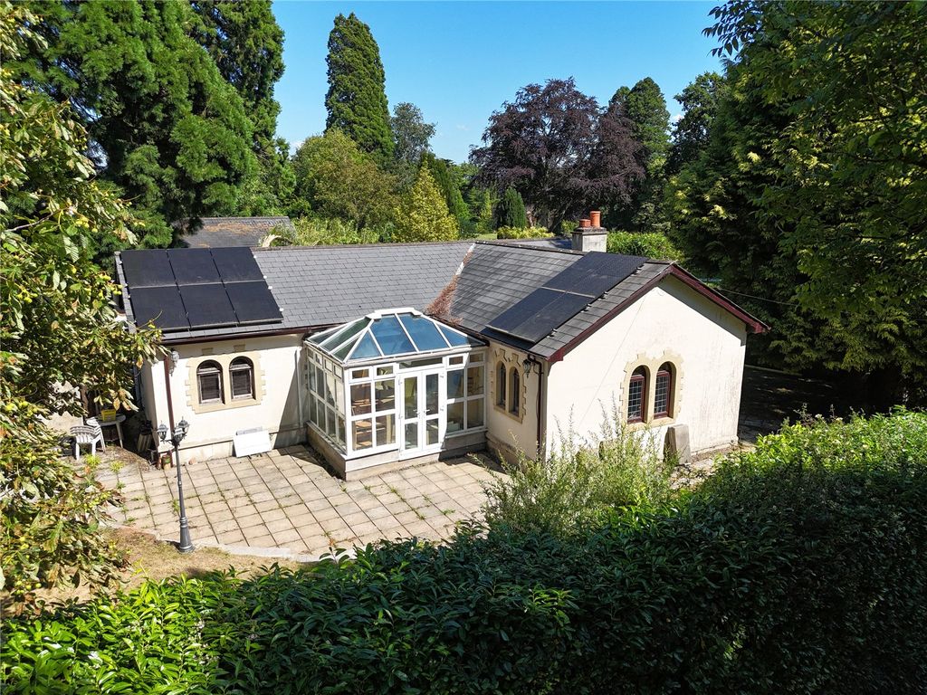 Property photo 2 of 20 Picture No. 21