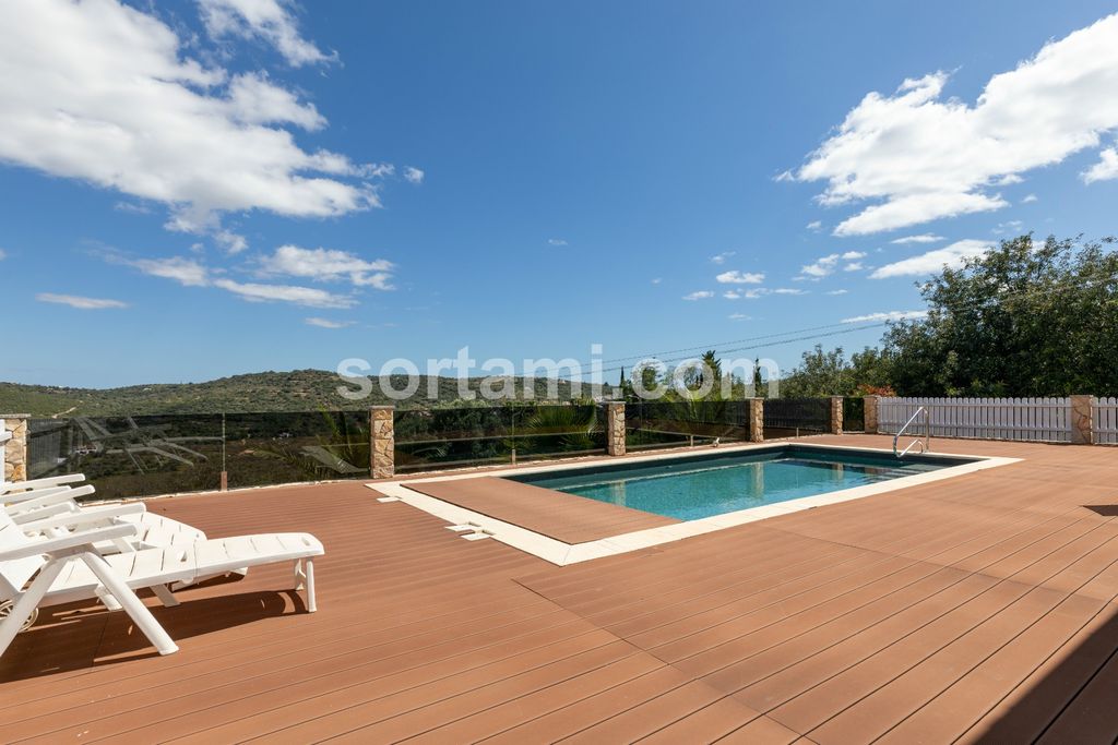 Property photo 1 of 34