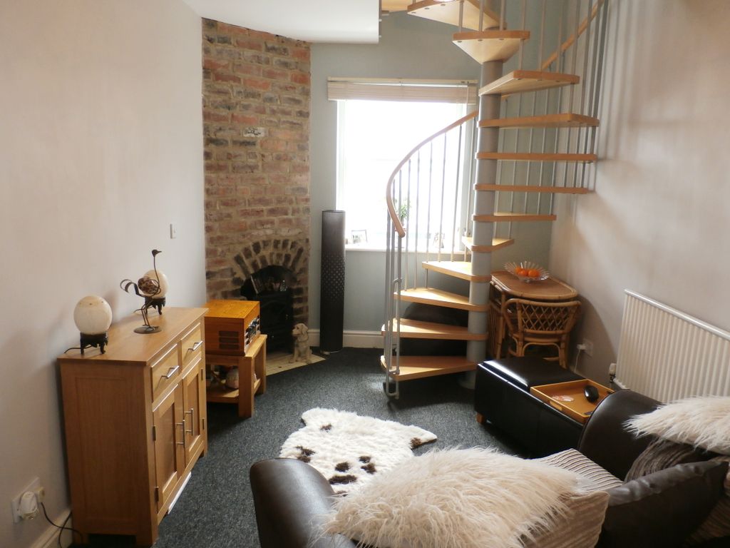 Property photo 2 of 5