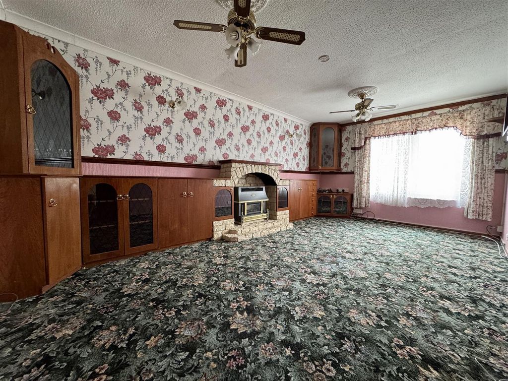 Property photo 2 of 15 Img_4915.Jpg