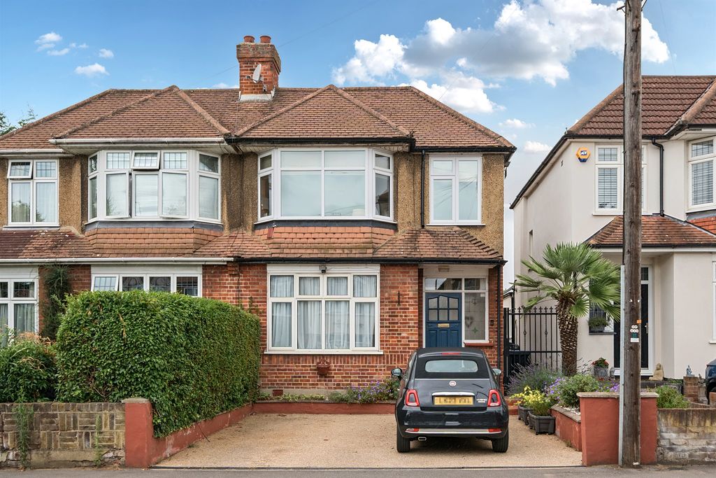 Property photo 1 of 11
