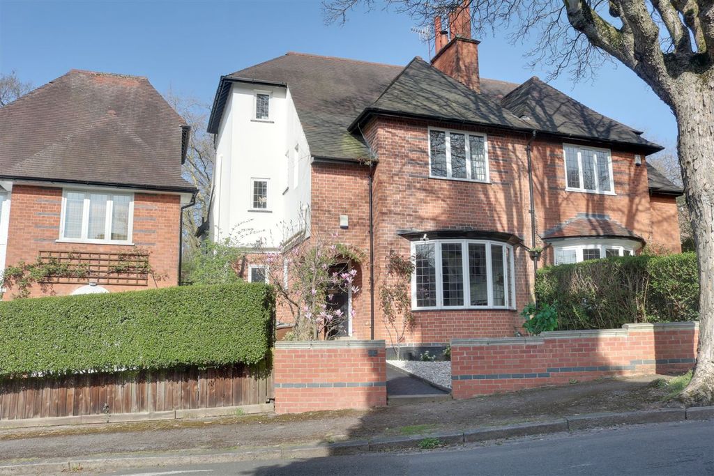 Property photo 1 of 24